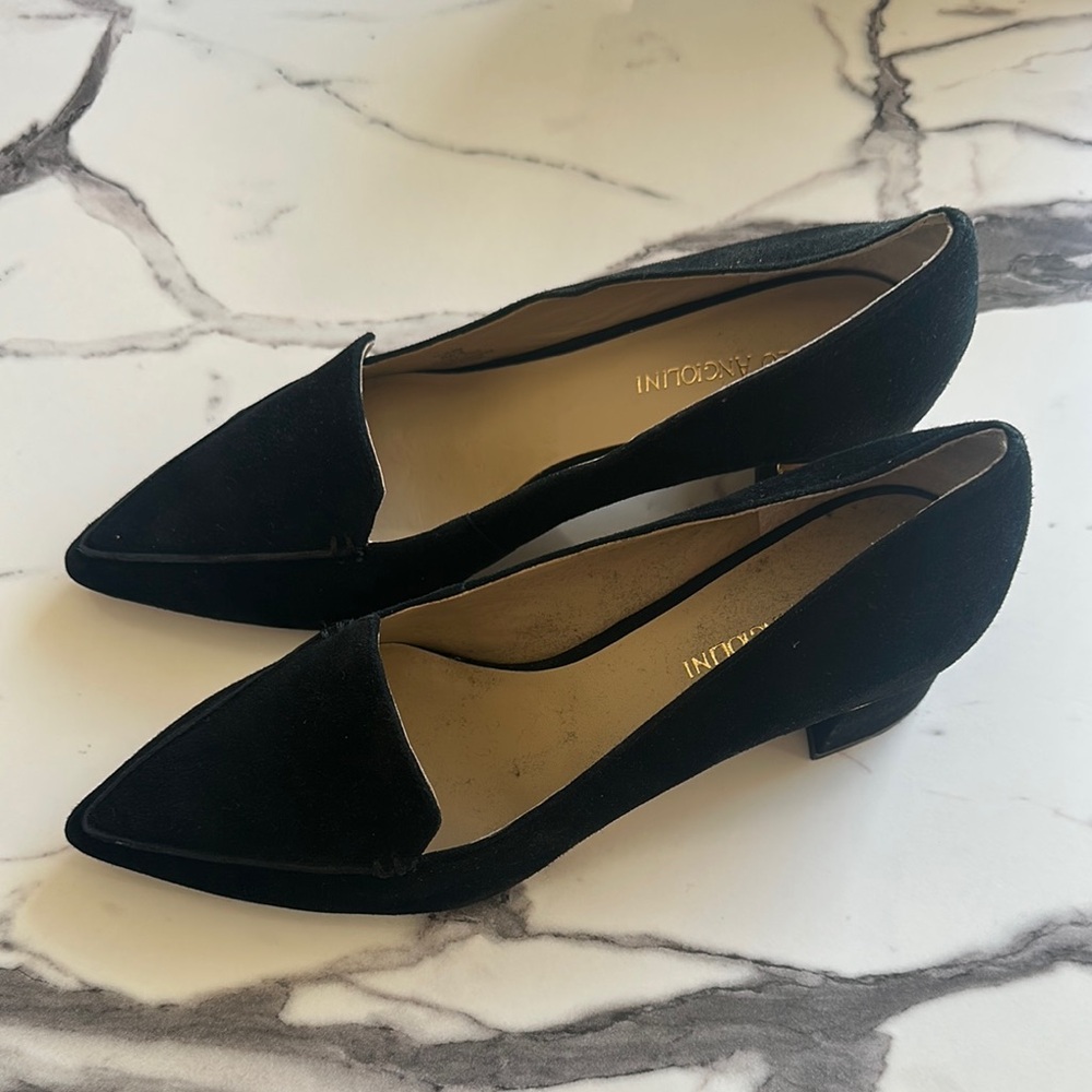Enzo Angiolini Black Heels with Sleek Minimalist Design